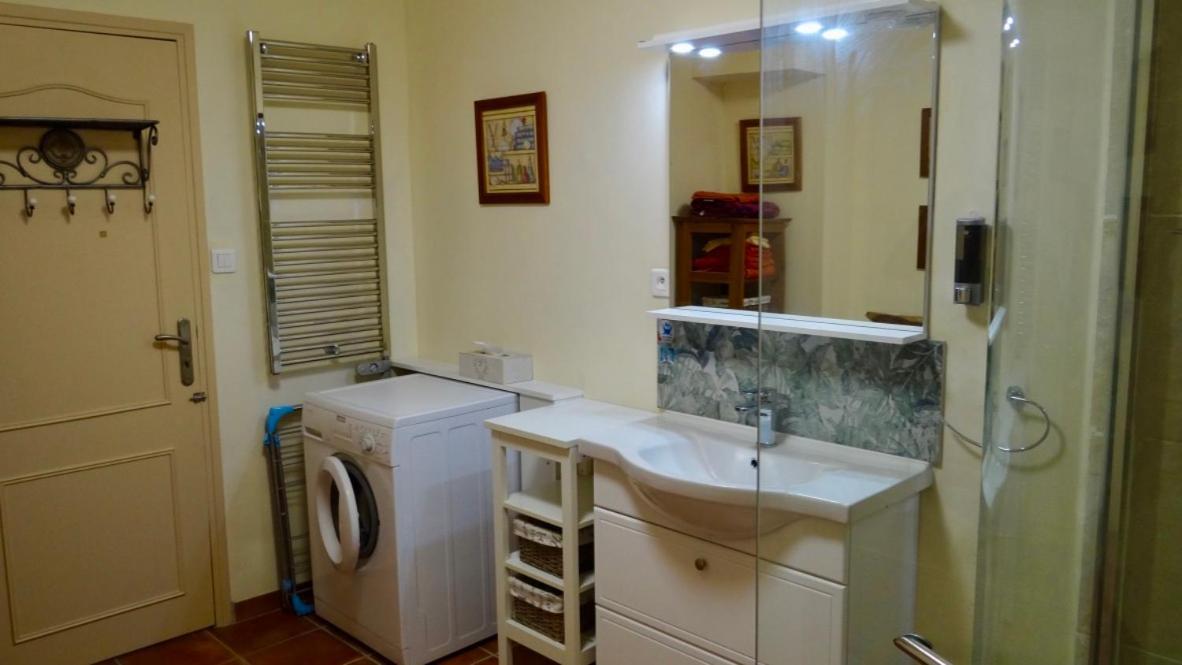 Gite L'Escapade Saint-Saturnin-d'Apt Ngoại thất bức ảnh